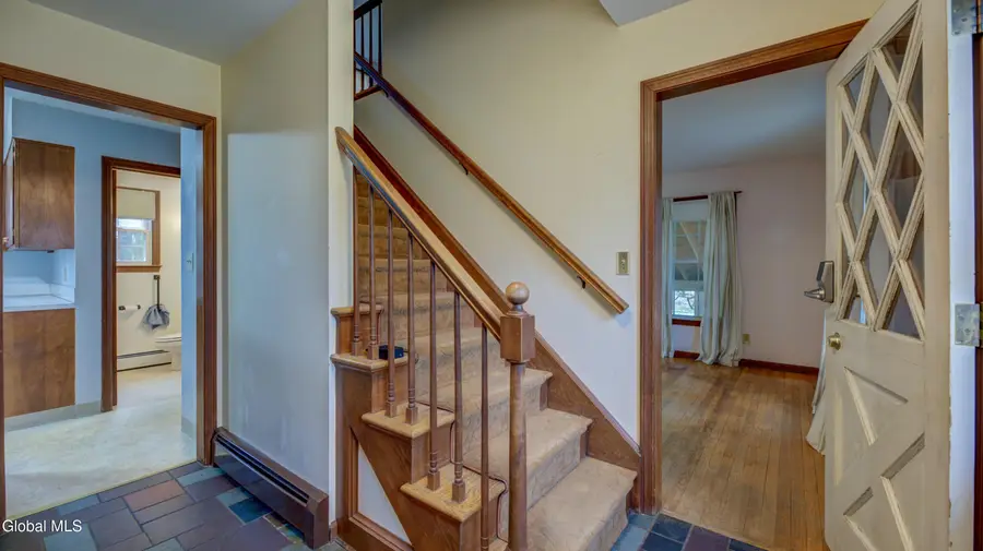 38 Hamilton Street, Guilderland, NY 12084 - #2