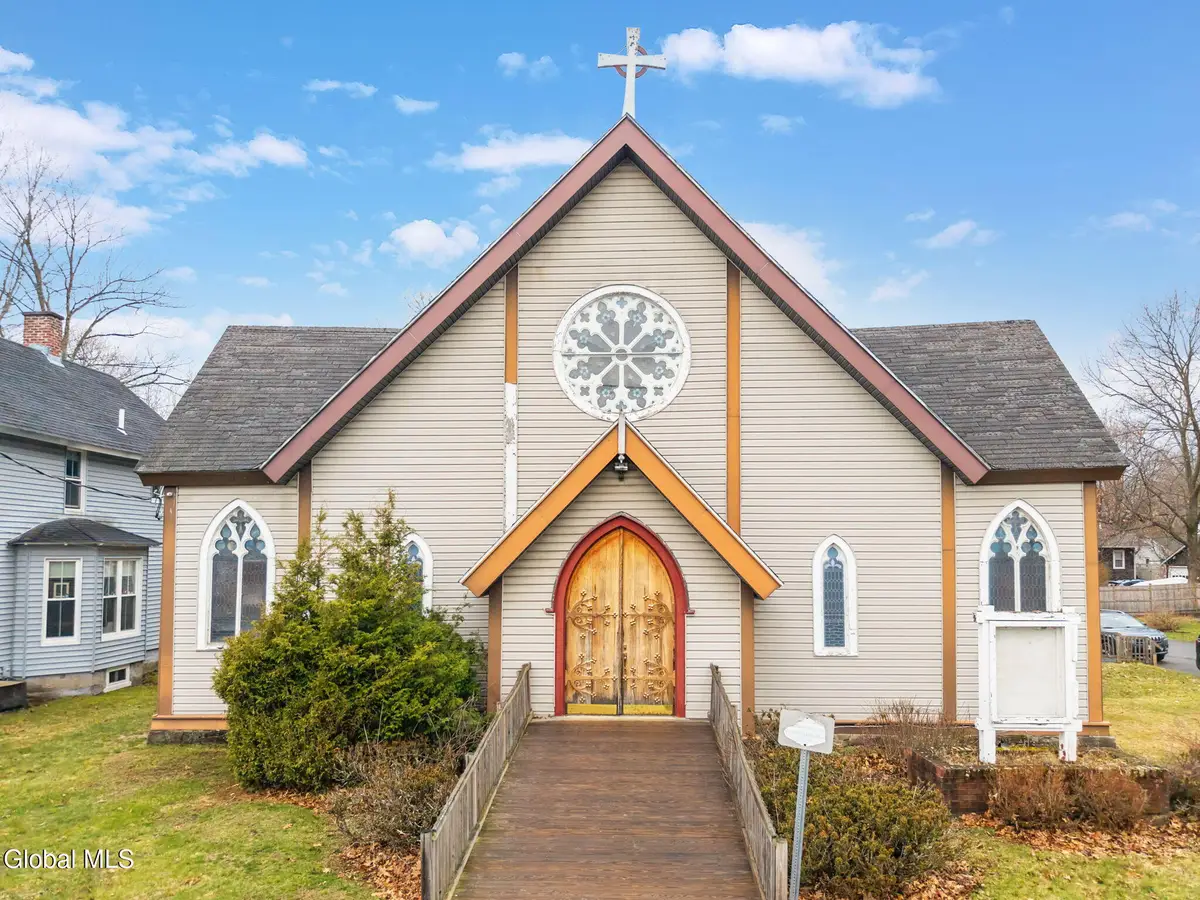 12 Woodbridge Avenue, Chatham, NY 12037 - #1