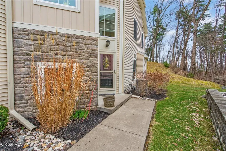 21 Hillman Loop, Round Lake, NY 12151 - #3