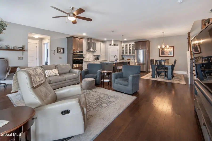 32 Stacey Way, Brunswick, NY 12180 - #3