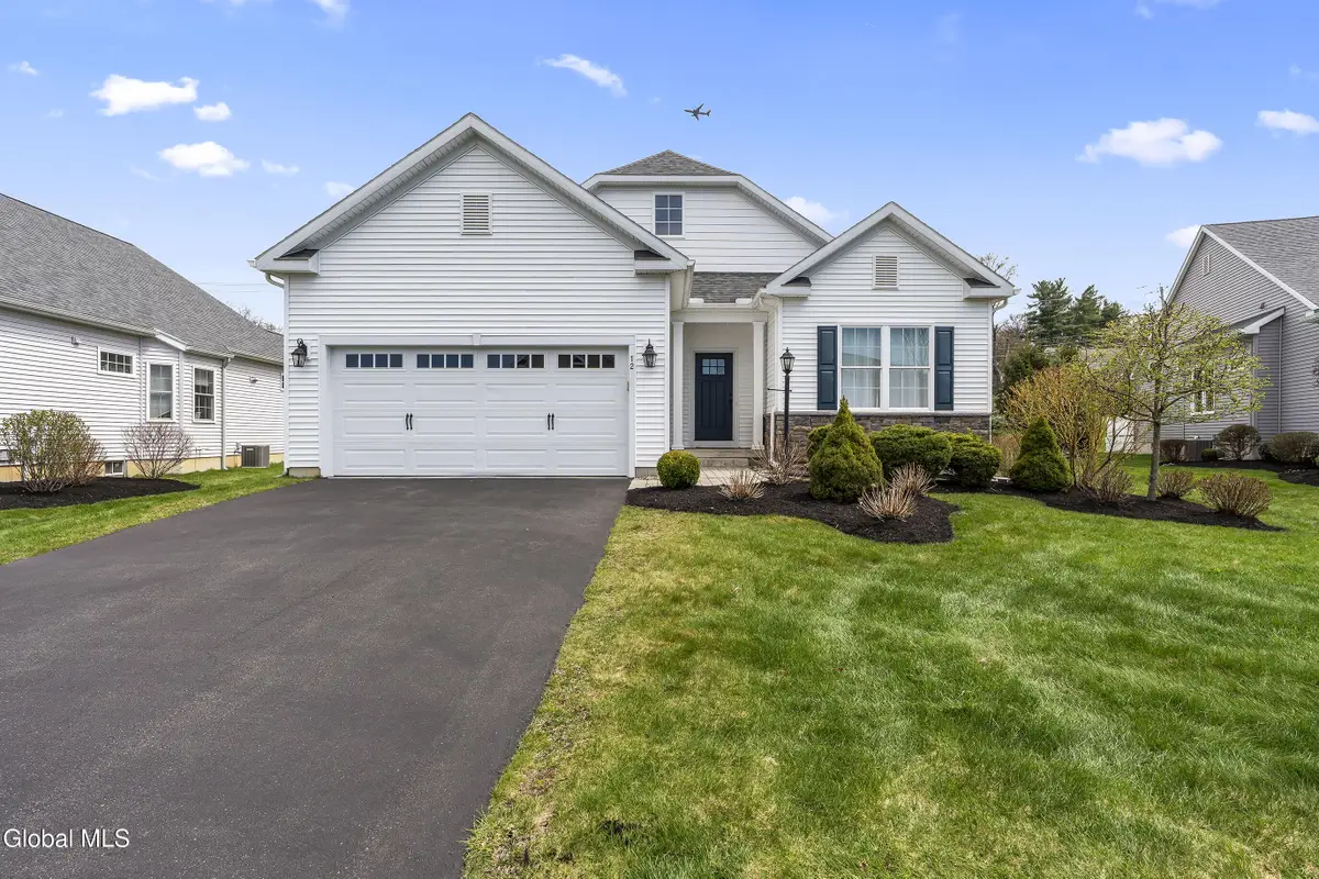 12 Twinflower Court, Glenmont, NY 12077 - #1