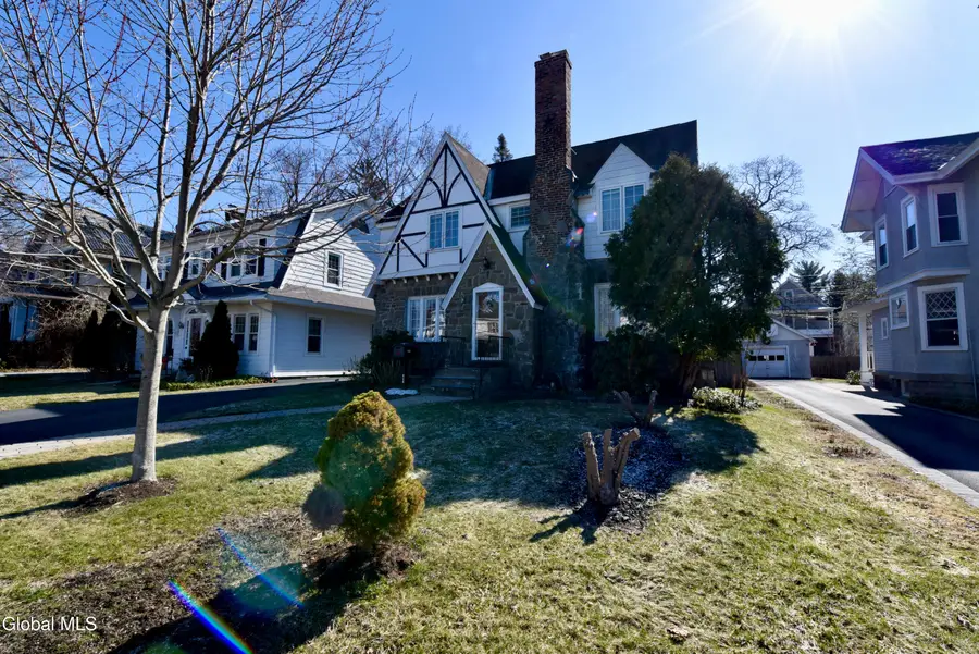 846 Wright Avenue, Schenectady, NY 12309 - #3