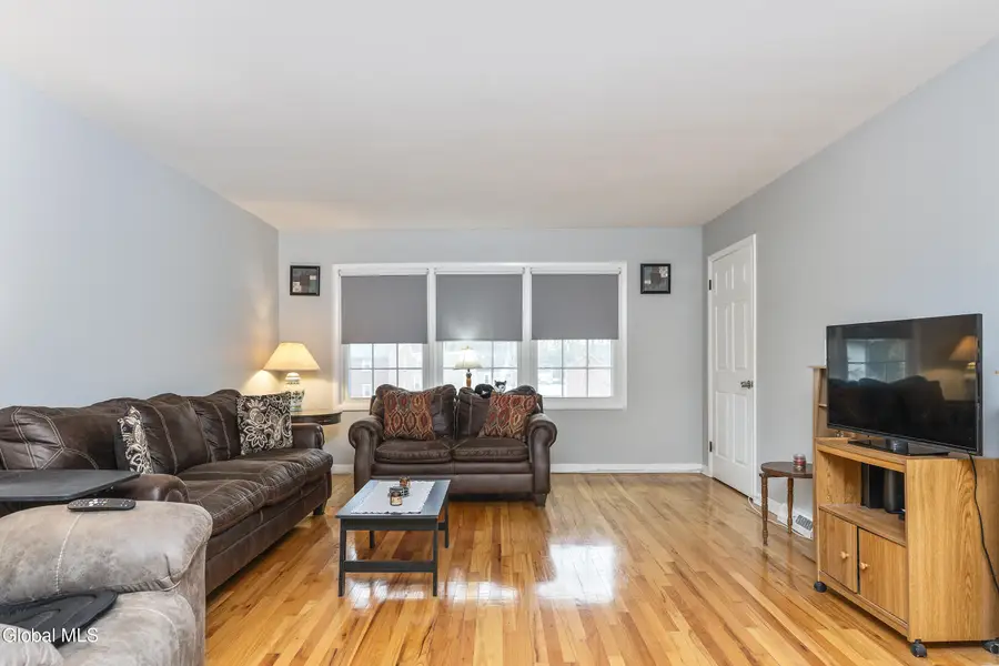 7 Regina #4, Bethlehem, NY 12054 - #3