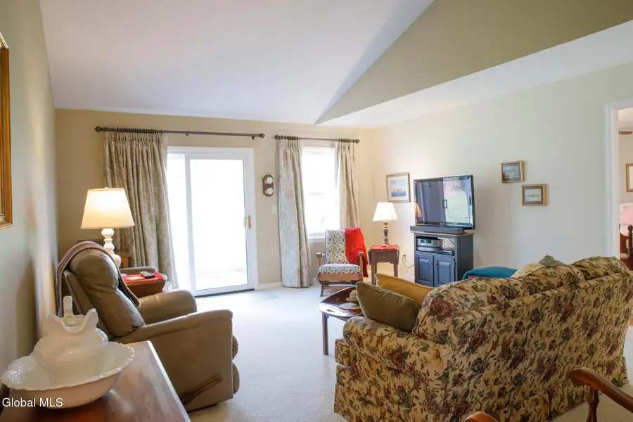 1110 Spearhead Drive, Glenville, NY 12302 - #3