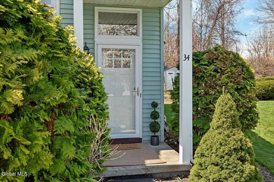 34 Anchor Drive, Halfmoon, NY 12188 - #2