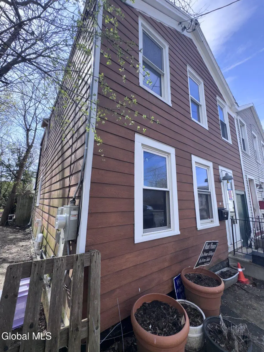 216 Front Street, Schenectady, NY 12305 - #2