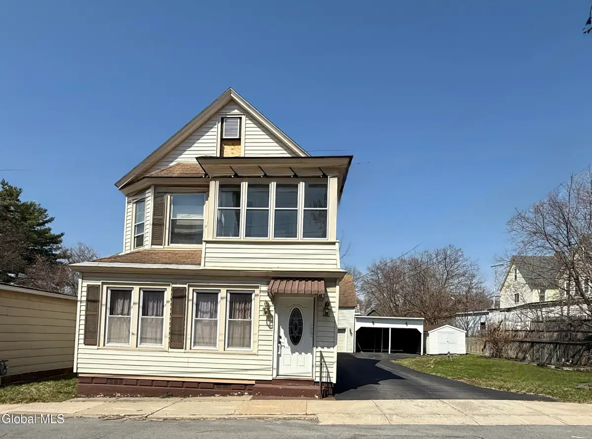 12 Yeoman Street, Amsterdam, NY 12010 - #1