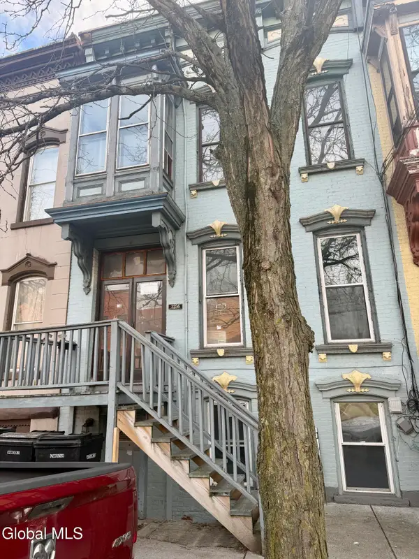 3256 6th Avenue, Troy, NY 12180