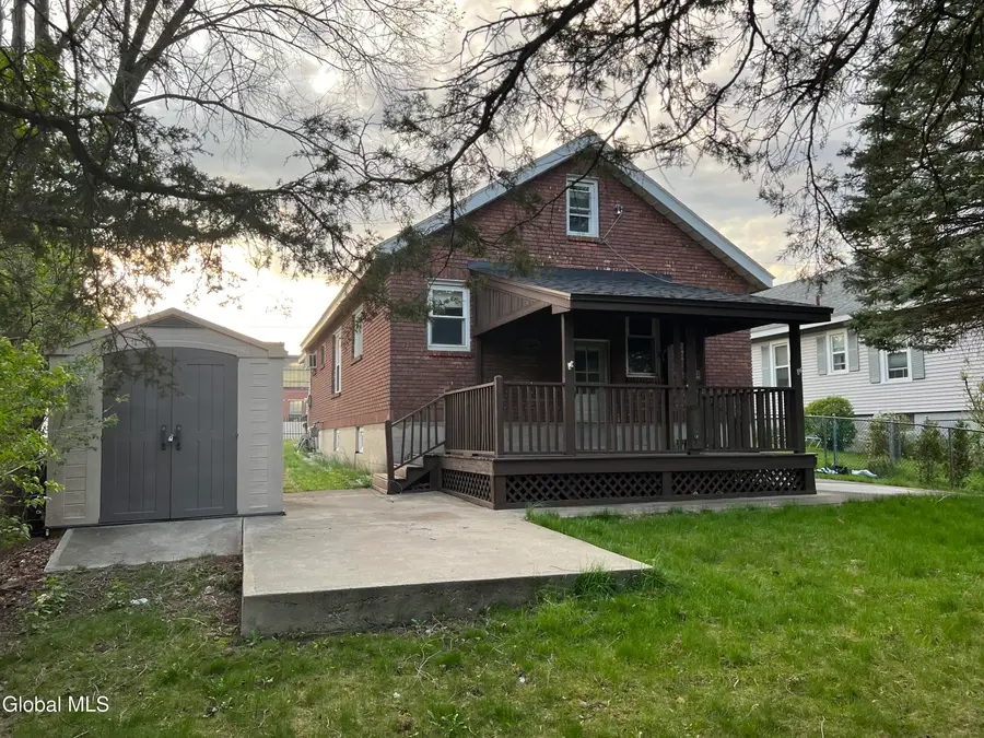 730 8th Avenue, Watervliet, NY 12189 - #3