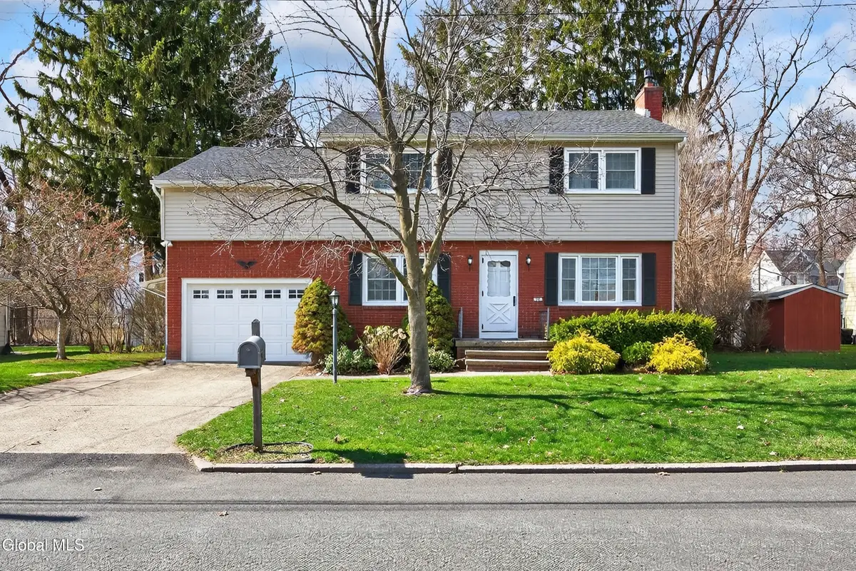 25 Alfred Drive, Colonie, NY 12205 - #1