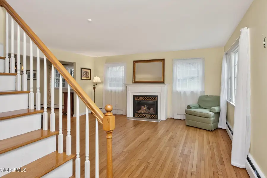 25 Alfred Drive, Colonie, NY 12205 - #3