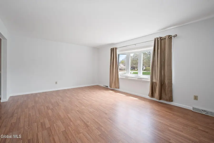 5113 Foxwood Drive, Guilderland, NY 12303 - #3