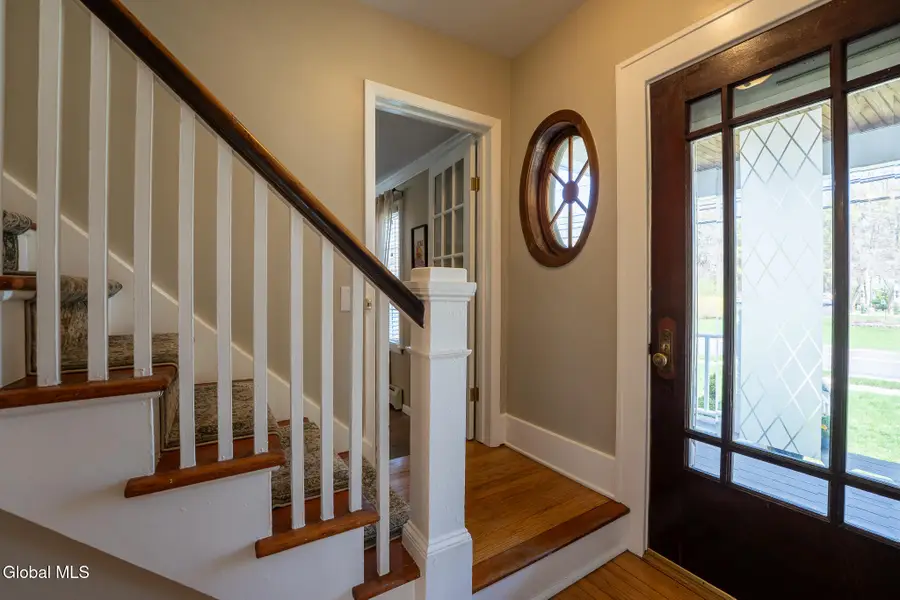 285 Elsmere Avenue, Bethlehem, NY 12054 - #2