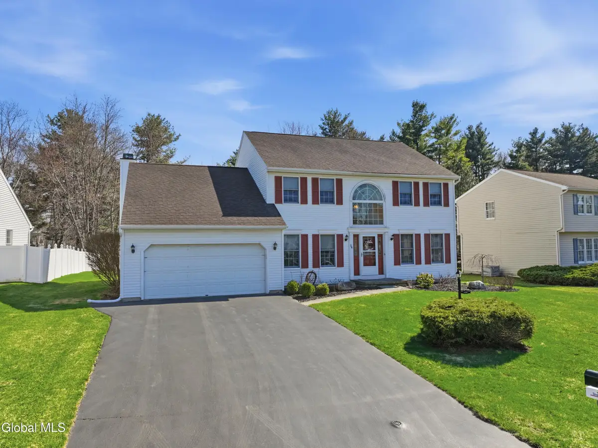 24 Squire Road, Schenectady, NY 12304 - #1