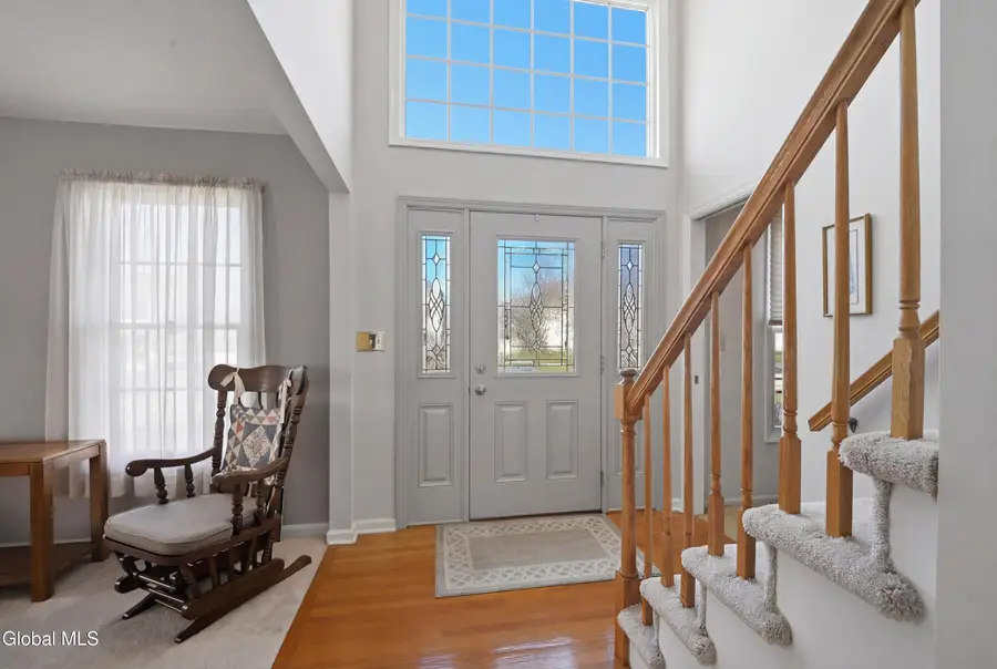 24 Squire Road, Schenectady, NY 12304 - #3