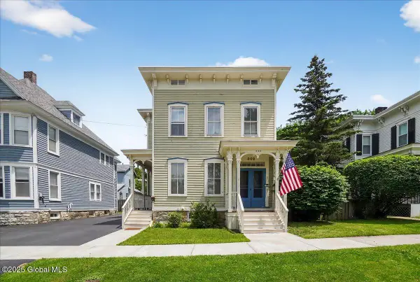 302 S William Street, Johnstown, NY 12095