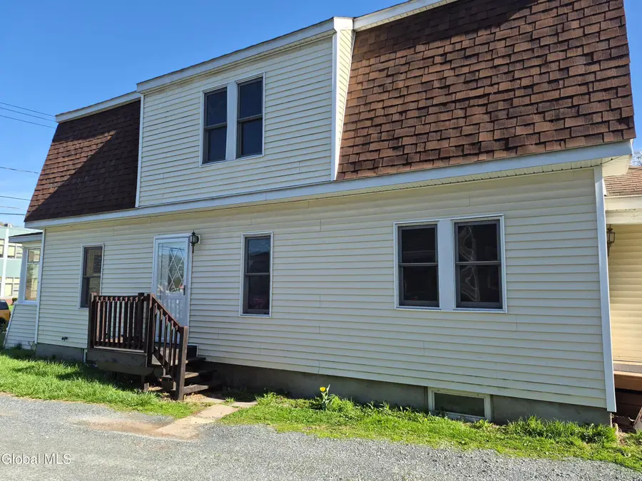 22-24 Campbell Avenue, Castleton On Hudson, NY 12033 - #2