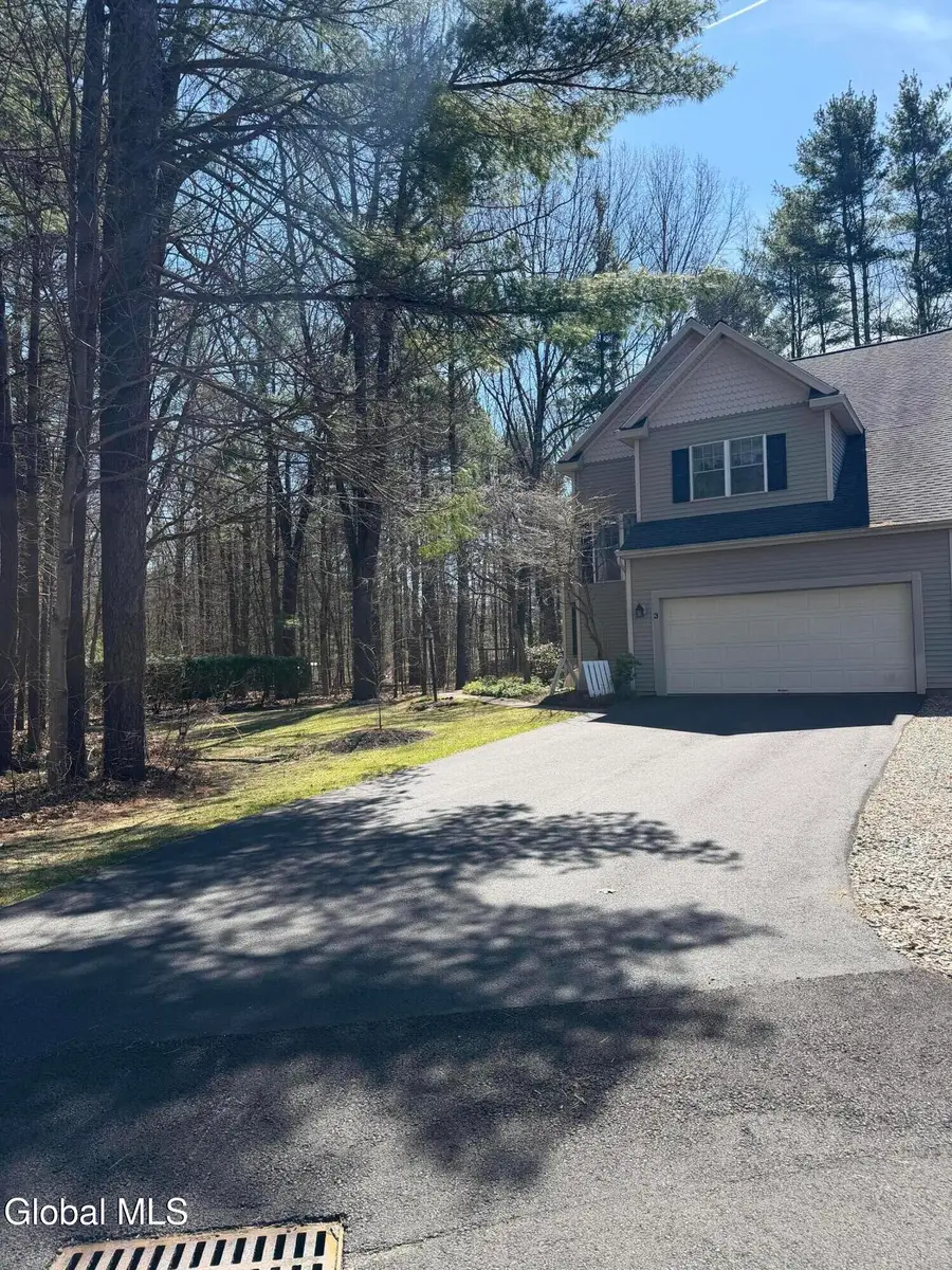 3 Donegal Way, Wilton, NY 12866 - #2