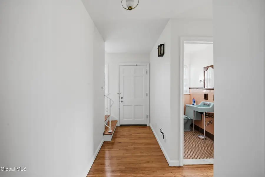 98 W Saint Stephens Lane, Glenville, NY 12302 - #3