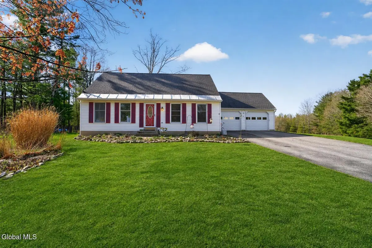 198 2nd Dyke Road, Sand Lake, NY 12018 - #1