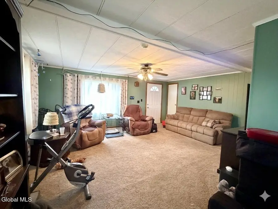 733 Pine Woods Road, Schaghticoke, NY 12121 - #3