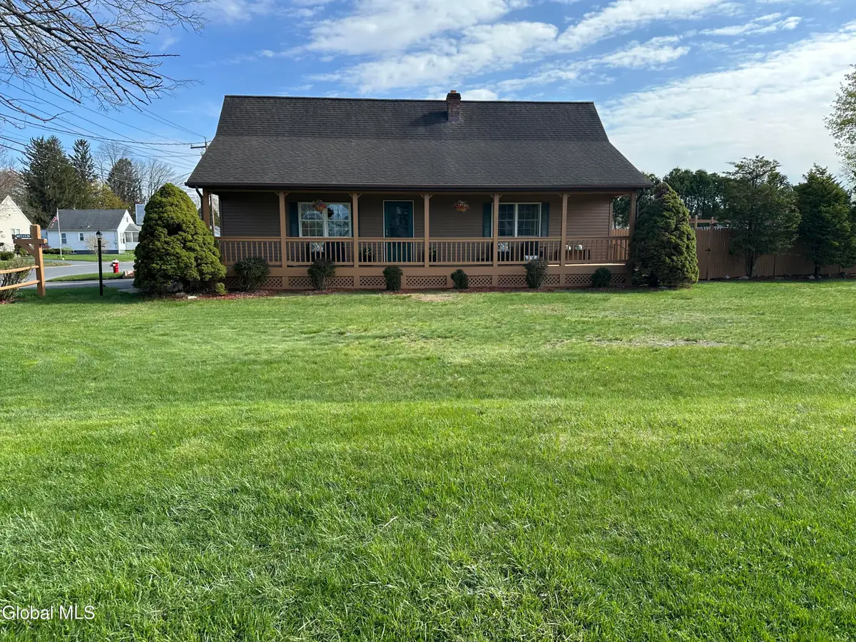 1825 Greenpoint Avenue, Schenectady, NY 12303 - #1