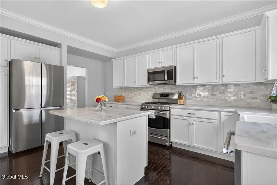 12 Basswood Court, Malta, NY 12020 - #3