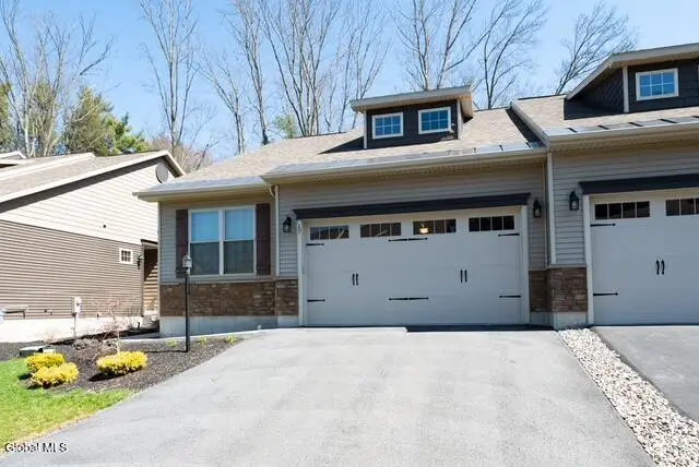 17 Canterbury Lane, Bethlehem, NY 12054 - #1