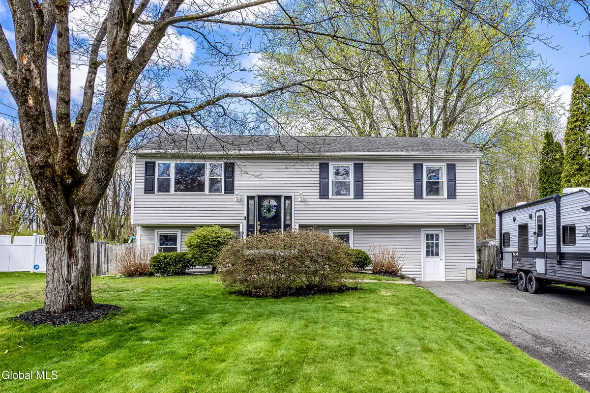 5 Dussault Drive, Colonie, NY 12110 - #1