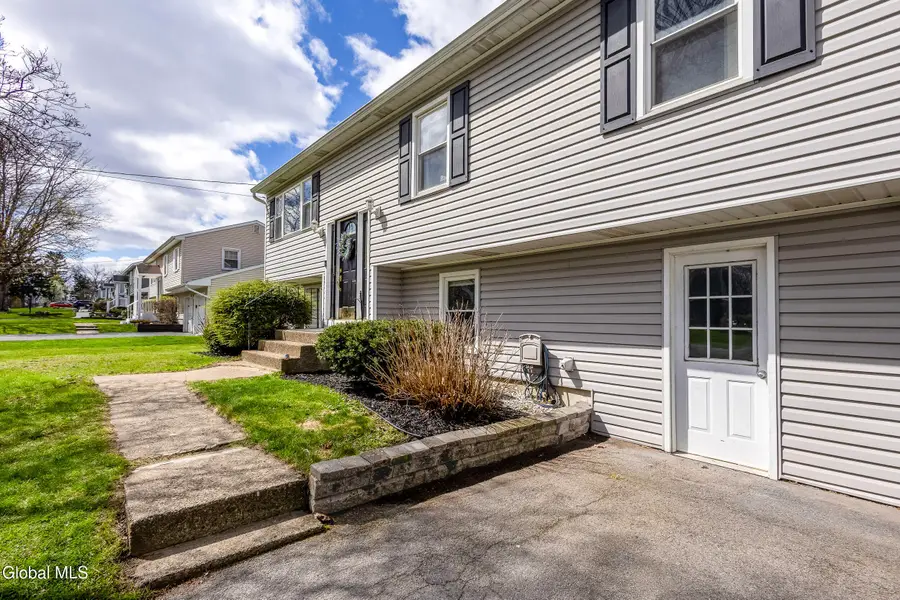 5 Dussault Drive, Colonie, NY 12110 - #2