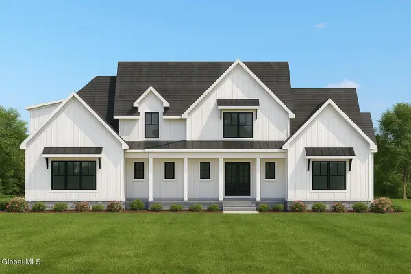 15 Avalon Way, Wilton, NY 12866