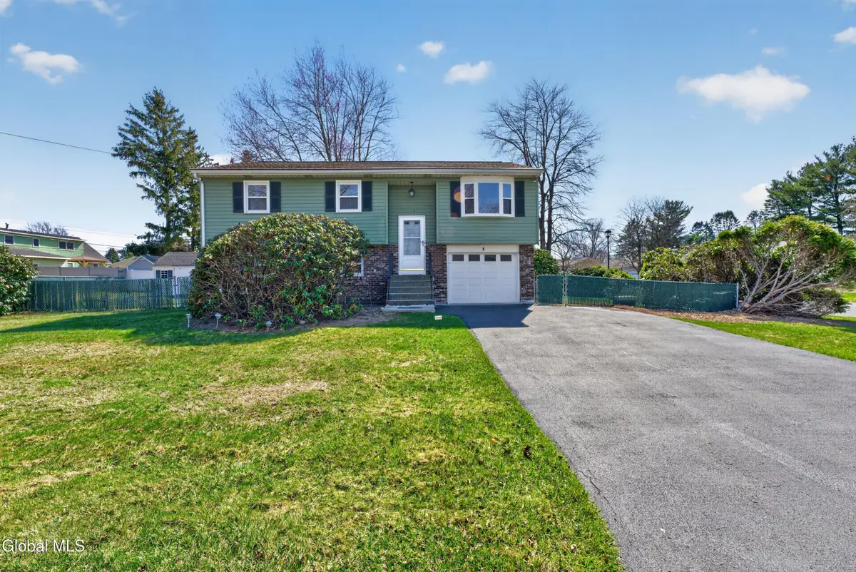 2 Maple Drive, Colonie, NY 12205 - #1