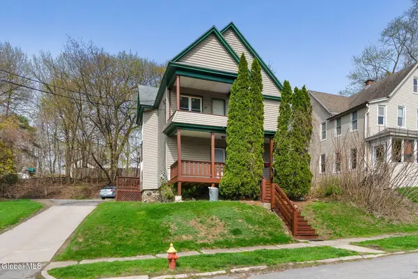 8 Mccleary Avenue, Amsterdam, NY 12010