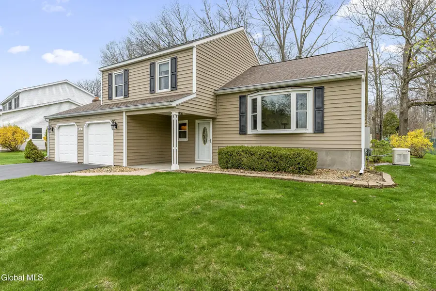 61 Longmeadow Drive, Bethlehem, NY 12054 - #3