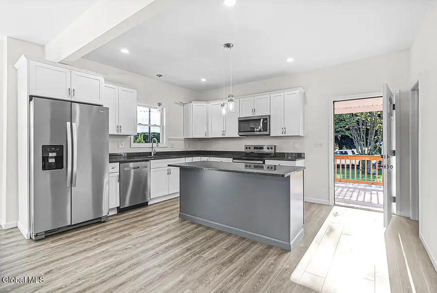 15 Farm To Market Road, Halfmoon, NY 12118 - #3