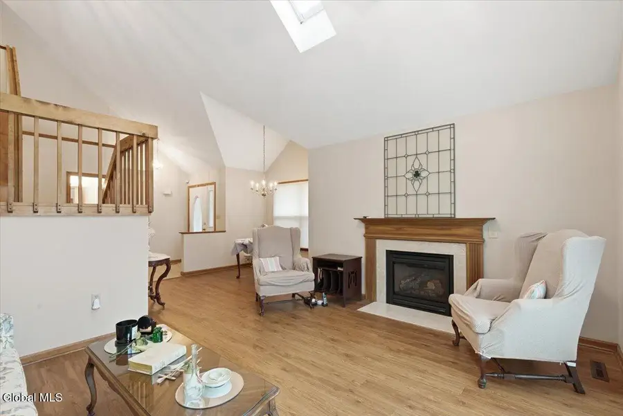 18 Kensington Place, Albany, NY 12209 - #3