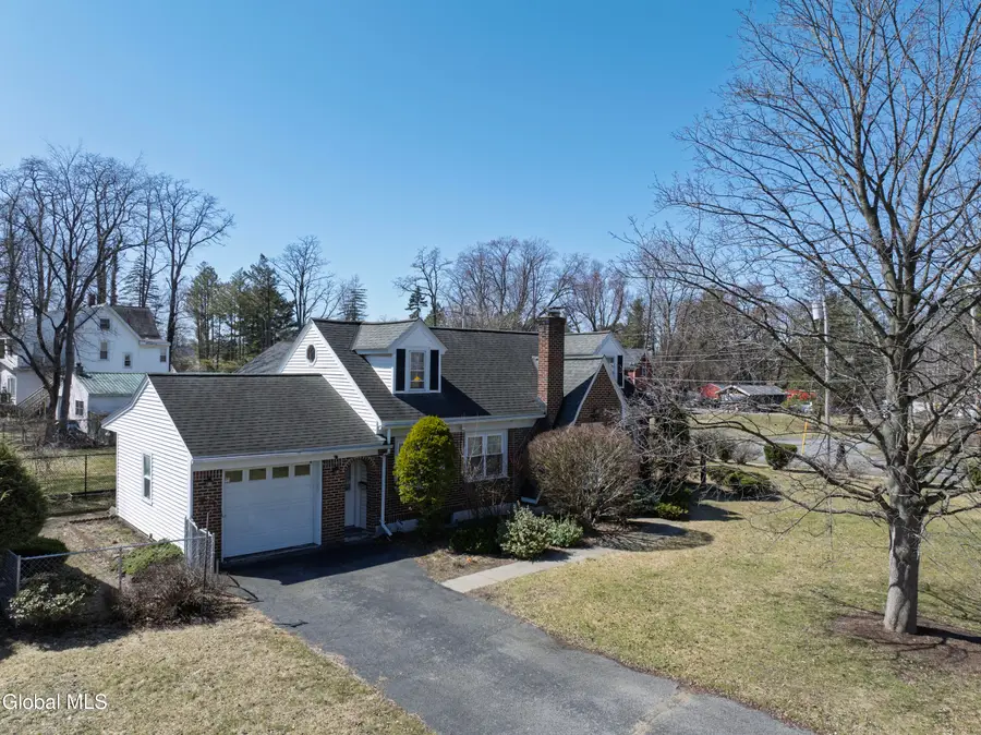 2814 Halsey Drive, Schenectady, NY 12304 - #2