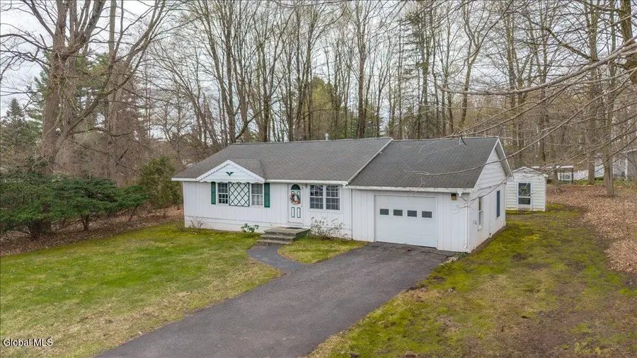 10 Geyser Road, Saratoga Springs, NY 12866 - #3