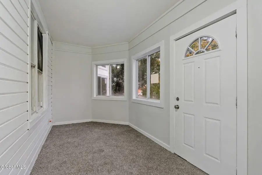 3 Manning Square, Albany, NY 12206 - #3