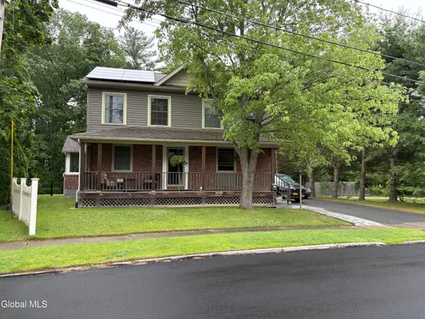 22 Brent Street, Colonie, NY 12205