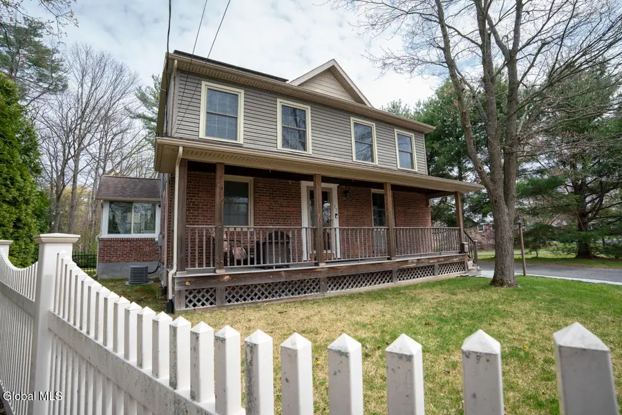 22 Brent Street, Colonie, NY 12205 - #3