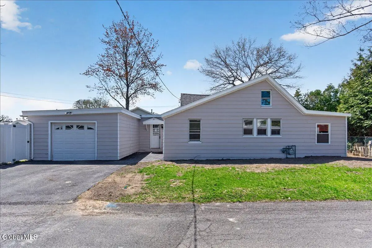 5 Marquette Avenue, Latham, NY 12110 - #1