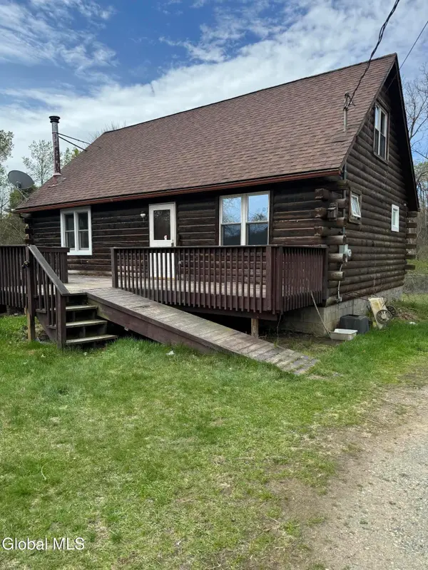 885 S Schodack Road, Schodack, NY 12033