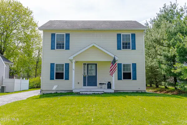 542 Hudson River Road, Halfmoon, NY 12188