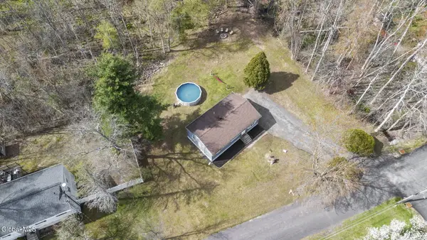 79 S Amherst Avenue, Colonie, NY 12304