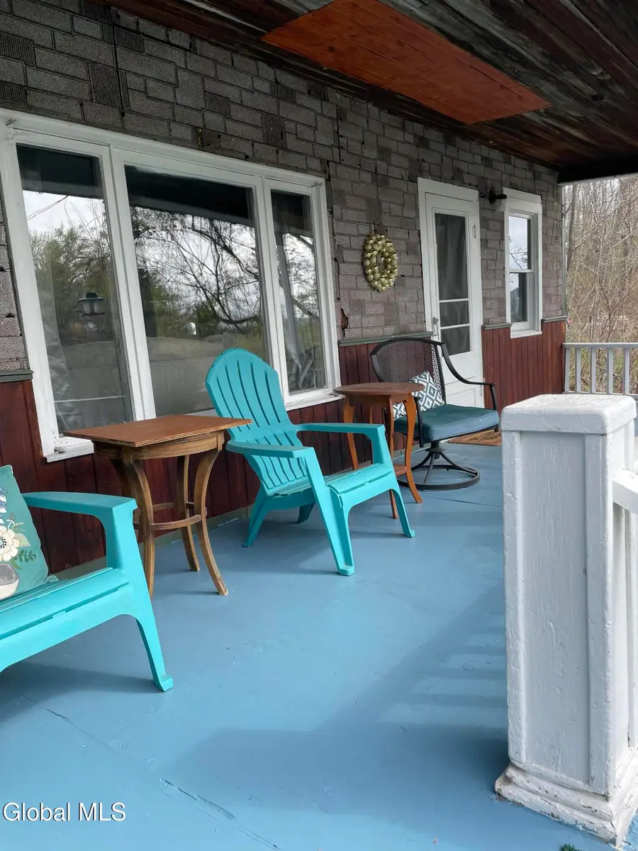 523 Enders Avenue, Central Bridge, NY 12092 - #2