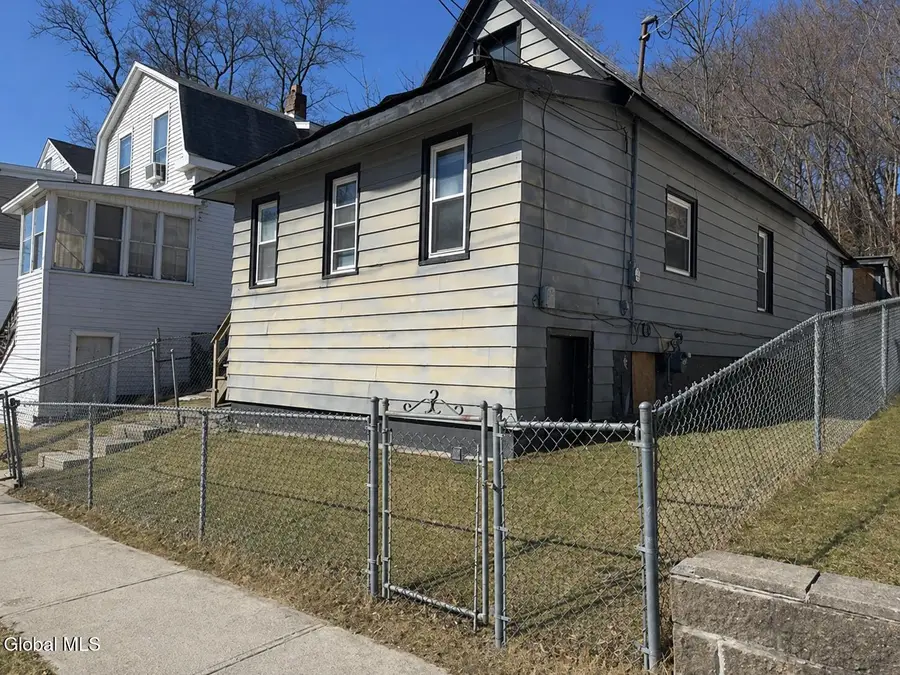 839 5th Street, Rensselaer, NY 12144 - #2