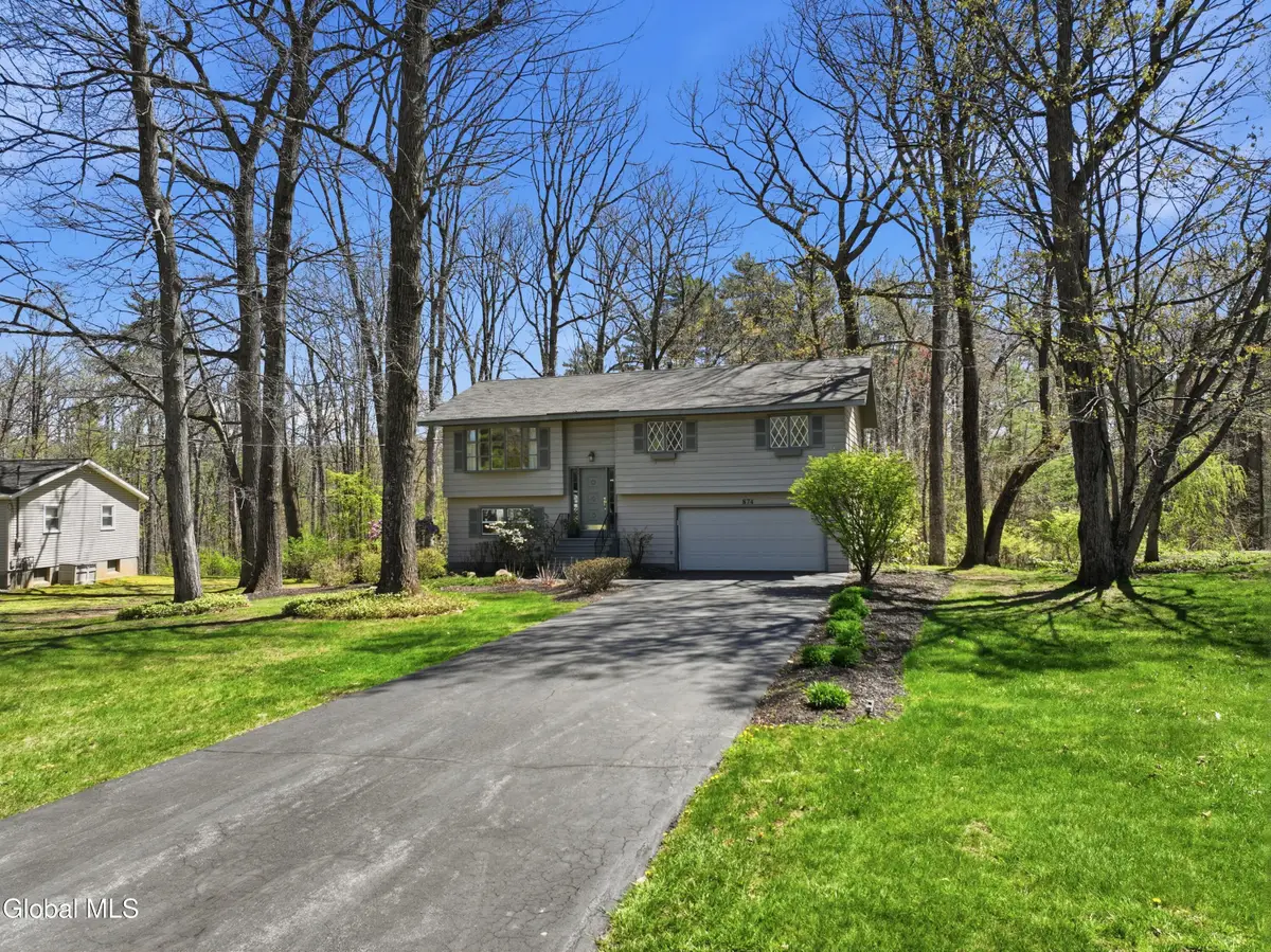 874 Maxwell Drive, Niskayuna, NY 12309 - #1