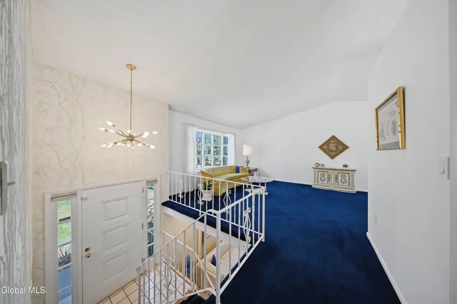 874 Maxwell Drive, Niskayuna, NY 12309 - #3