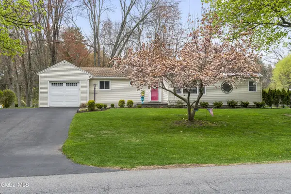 16 Morningside Drive, Guilderland, NY 12303